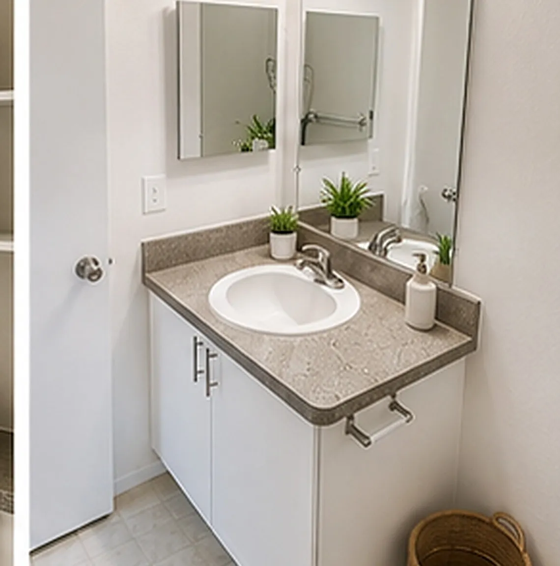 Chatsford Village Apartments — Photo 4