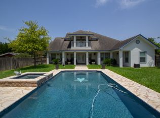1911 Adams St, Mission, TX 78572