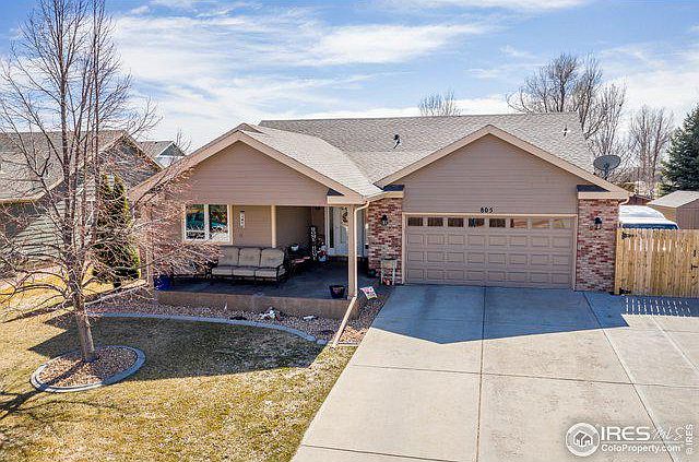 1st image of 805 Scotch Pine Dr