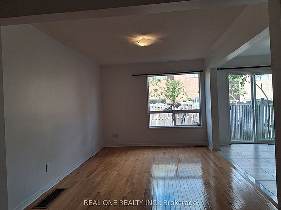 5th image of 68 Maffey Cres