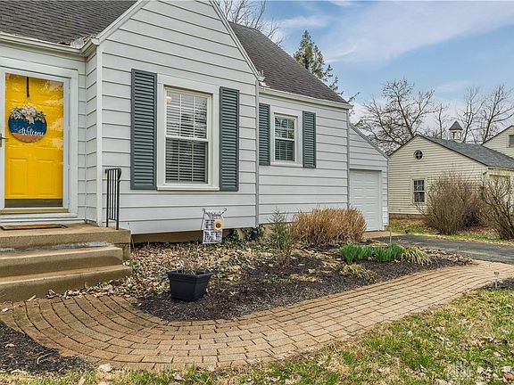 3rd image of 3090 Little York Rd