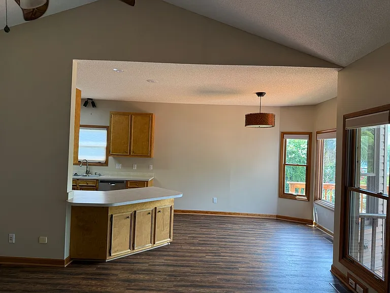 628 Willowood Pkwy — Photo 6