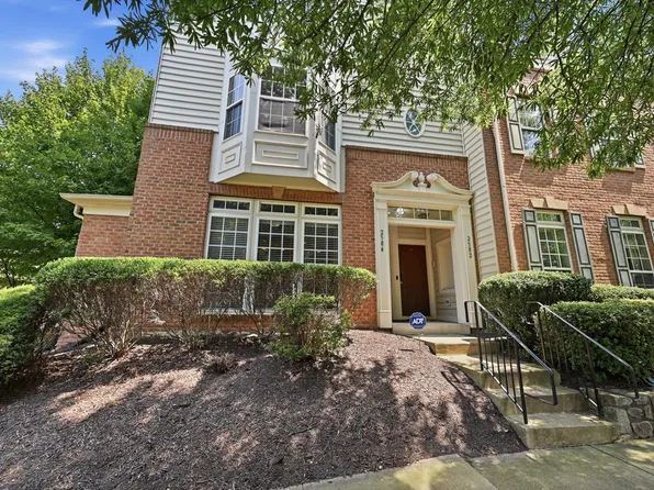 2584 Eastbourne Dr, Woodbridge, VA 22191