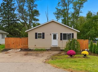 7103 Delaware Rd, Wonder Lake, IL 60097