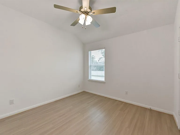 11938 Lakewood West Dr — Photo 21