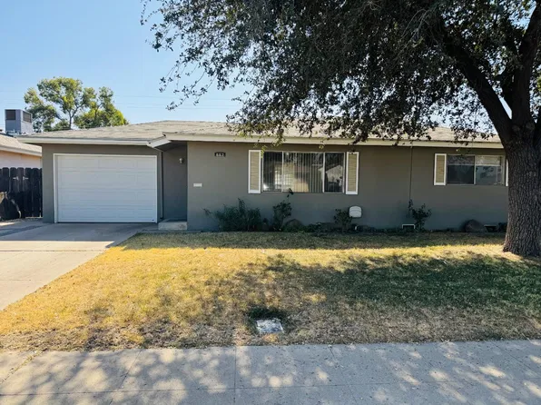 852 W Alamos Ave, Clovis, CA 93612