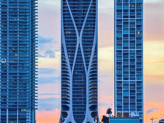 5th image of 1000 Biscayne Blvd #2801
