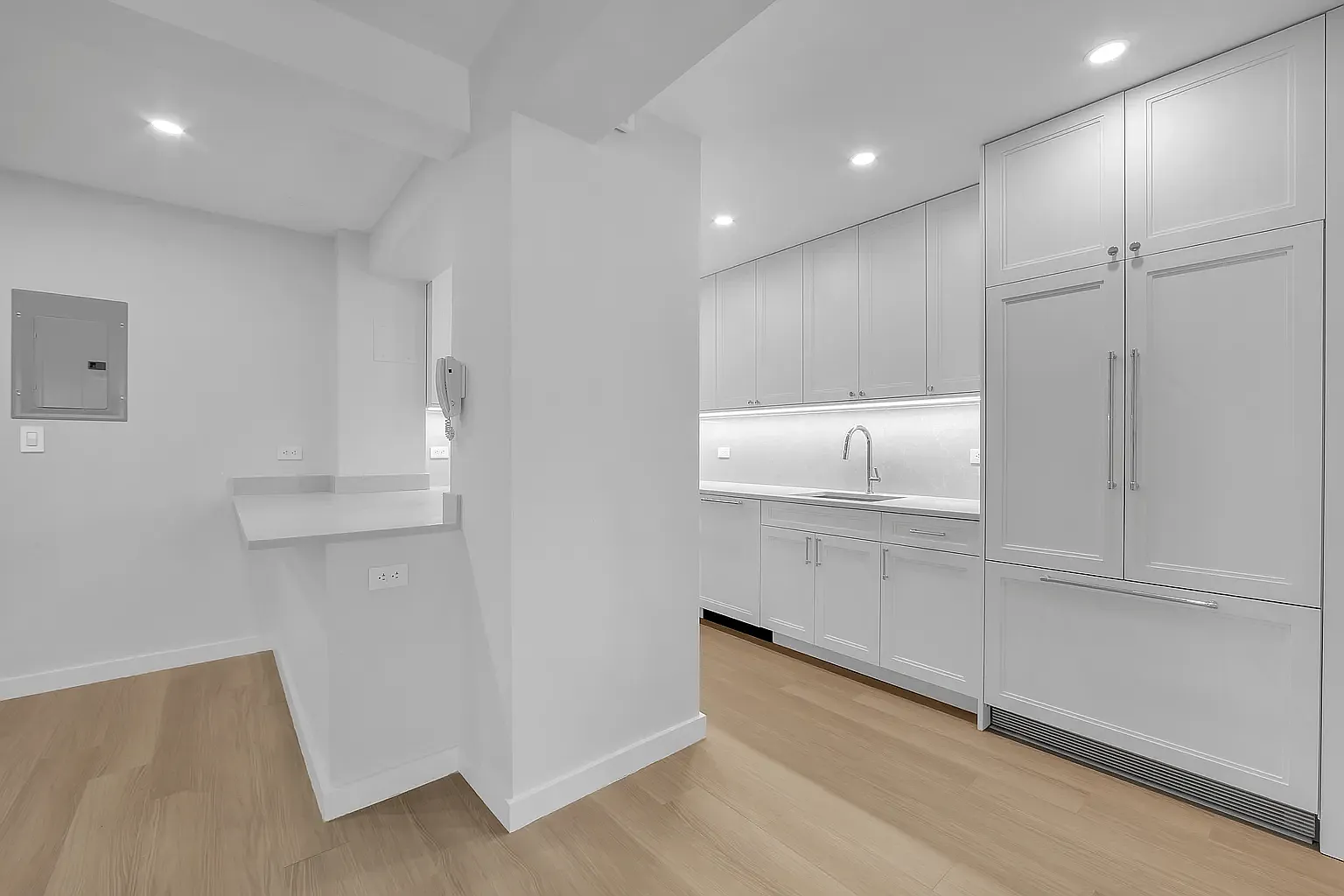 165 East 66th Street — Photo 4