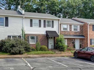 2902 E Saint Marks Rd APT D, Winston Salem, NC 27103