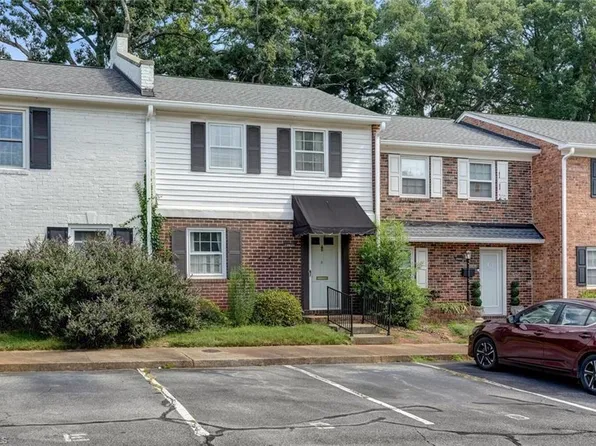 2902 E Saint Marks Rd APT D, Winston Salem, NC 27103