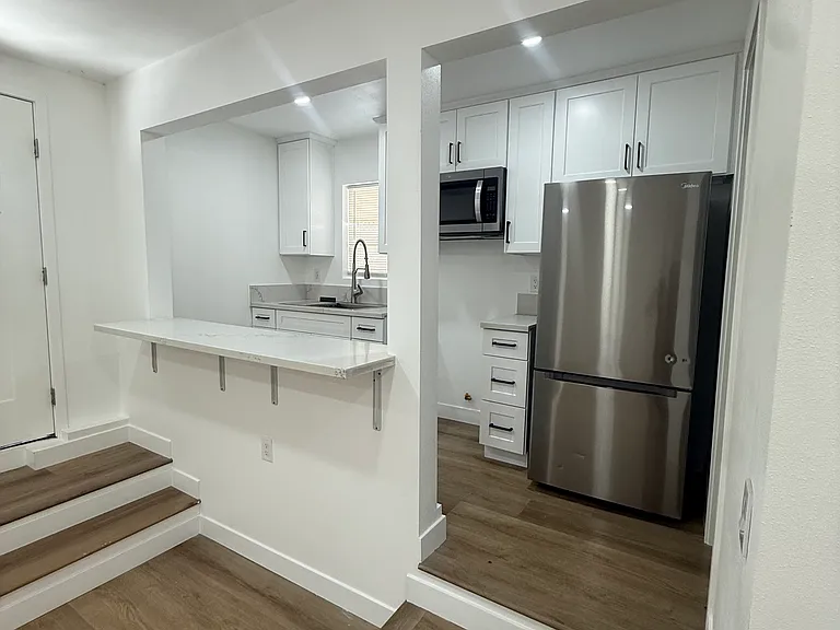 13407 Helen St #B — Photo 6