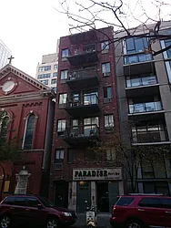 346 West 53rd Street in Hell&#39;s Kitchen