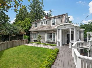 4600 SW Maple Way, Seattle, WA 98136