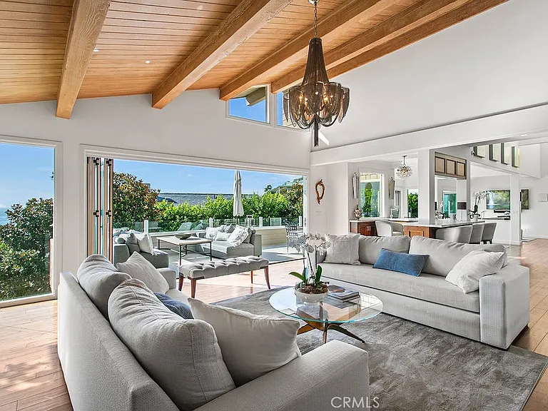 1010 Emerald Bay — Photo 5