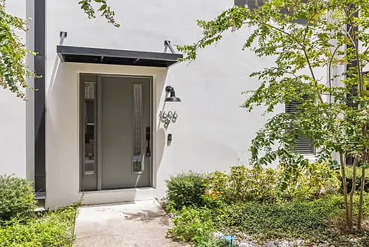 3 bed, 2181 sqft, $4,000 — Photo 4