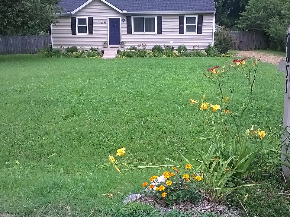 1st image of 2851 Sunnyview Dr