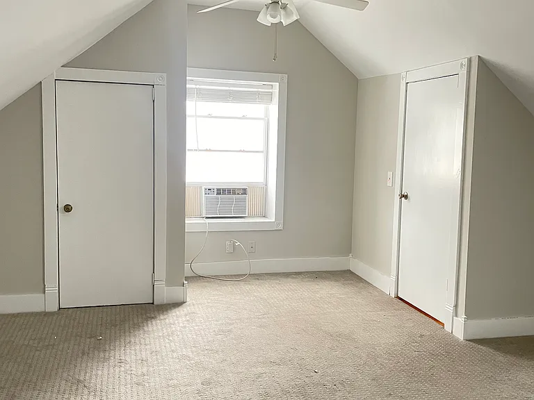 2509 Grand Ave S #2 — Photo 8