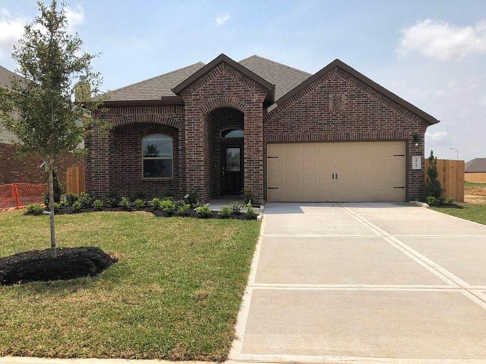 1st image of 28711 Pleasant Creek Ct