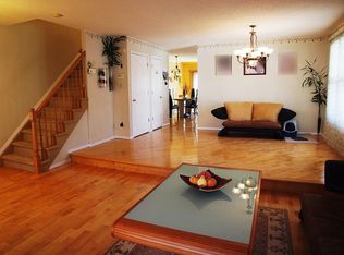 24 Dorit Ct, Staten Island, NY 10308