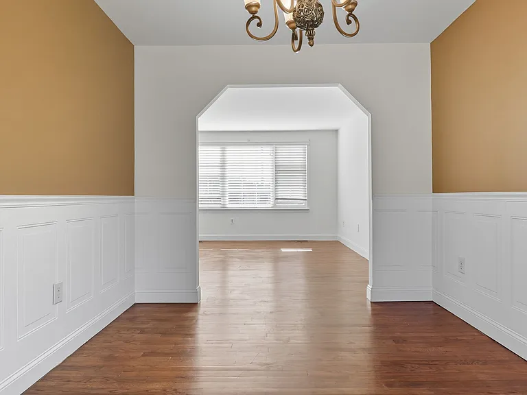 8136 Comet Dr — Photo 16
