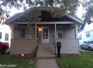 15 Englewood St, Mount Clemens, MI 48043