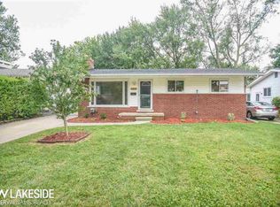22624 Saint Gertrude St, Saint Clair Shores, MI 48081