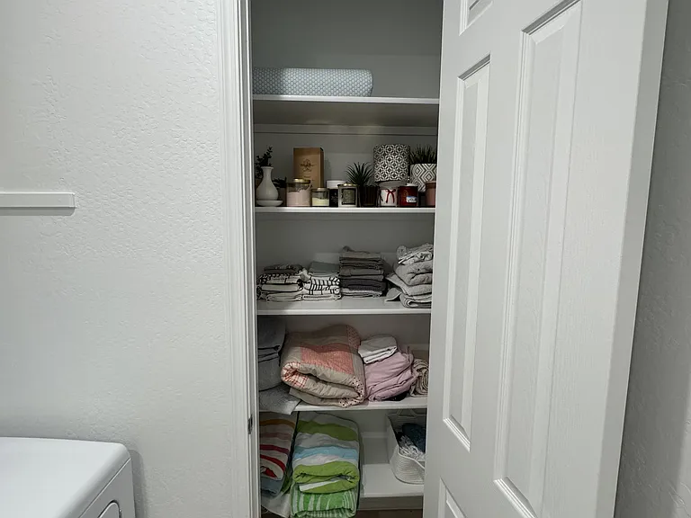 643 W Riparian Dr — Photo 16