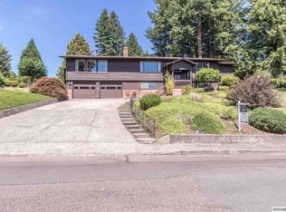 1290 Scenic View Dr, Stayton, OR 97383