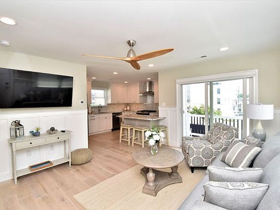3rd image of 708 West Ave Unit B-f