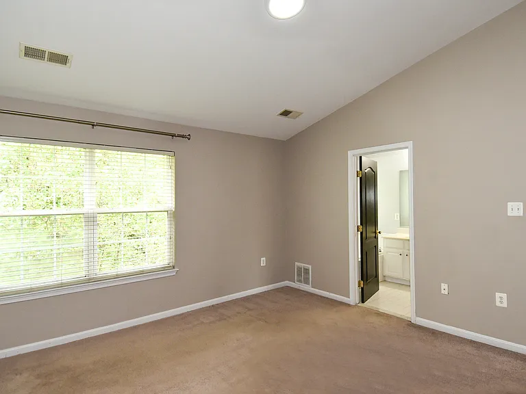 15511 Kennett Square Way — Photo 12