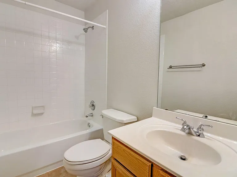 Secondary Bath Upstairs