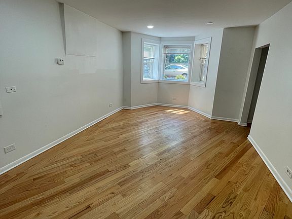 2nd image of 3623 N Janssen Ave #G