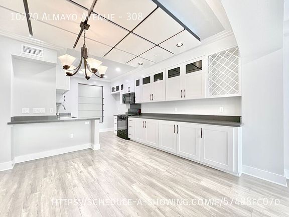 4th image of 10270 Almayo Ave APT 308