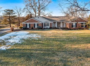231 Pennington Ln, Chesterfield, MO 63005