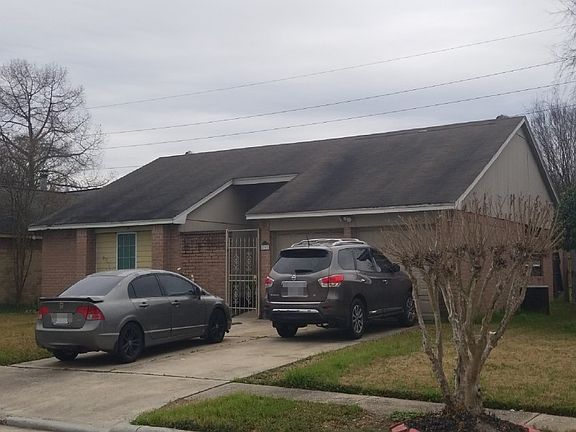 2nd image of 2747 N Camden Pkwy