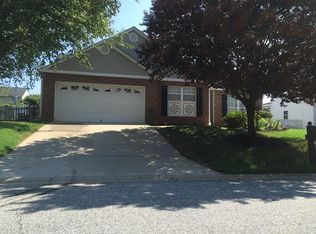 104 Fawnbrook Dr, Greer, SC 29650