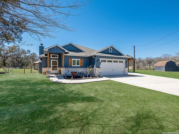 2nd image of 105 Oak Garden