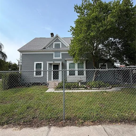 118 N Beaumont Ave — Photo 4