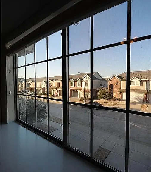 3652 Vienna St — Photo 17