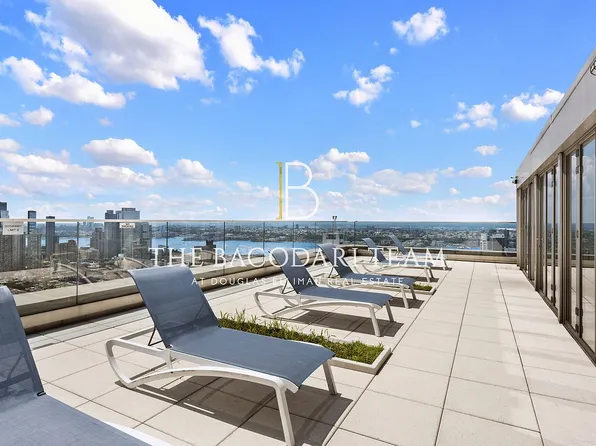 322 W 57th St APT 18J, New York, NY 10019