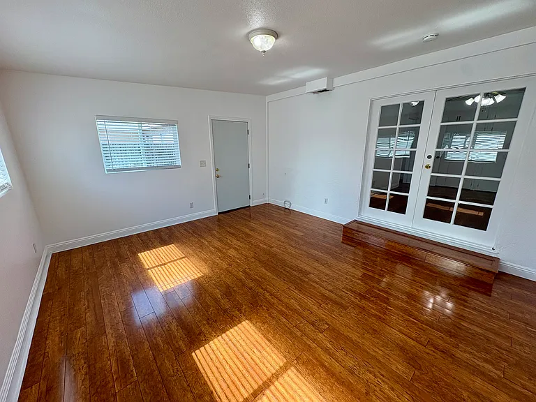 766 Jefferson Ave #A — Photo 6
