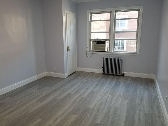 2nd image of 21419 43rd Ave Floor 1