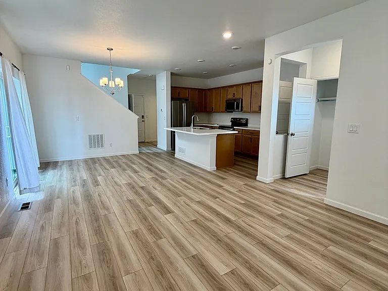 23920 E 34th Ave — Photo 3