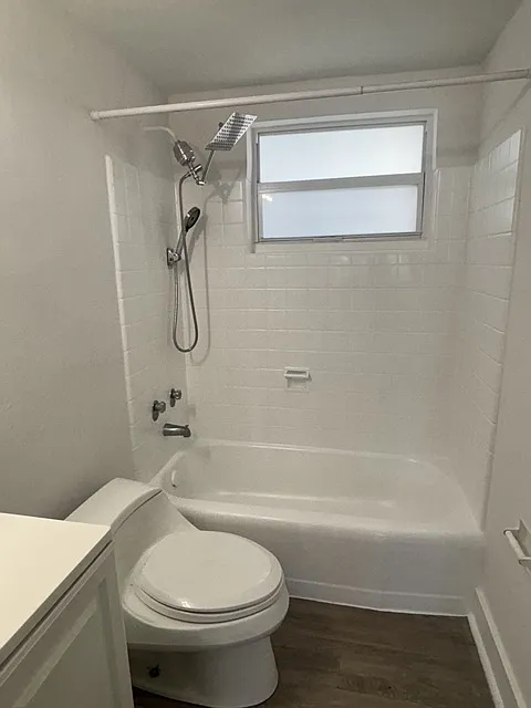 2222 NW North River Dr — Photo 4