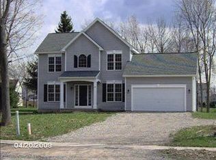 297 Mill Run Dr, Rochester, NY 14626