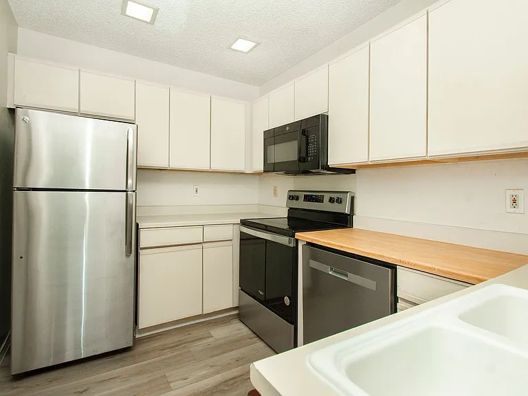 4242 N Capistrano Dr #187 — Photo 14
