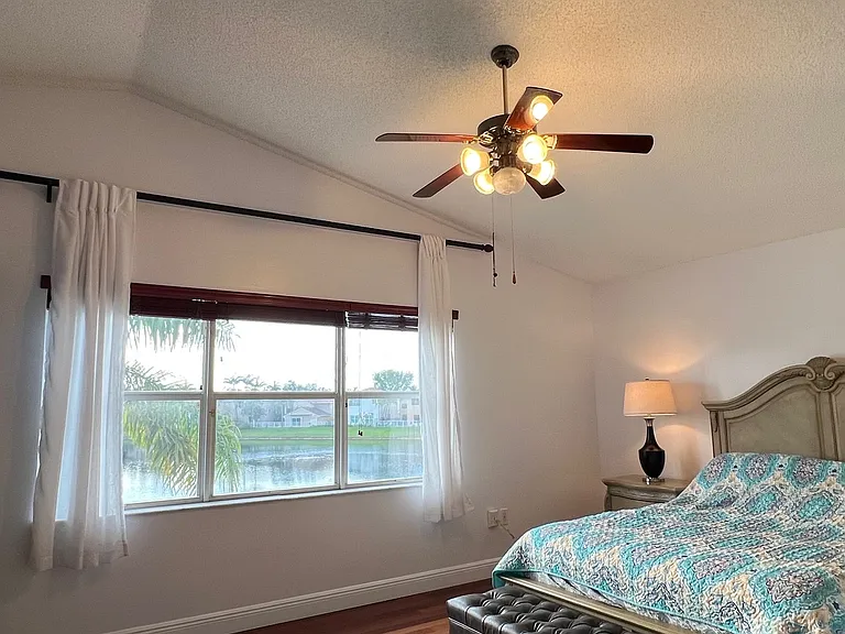 1590 Seagrape Way — Photo 26