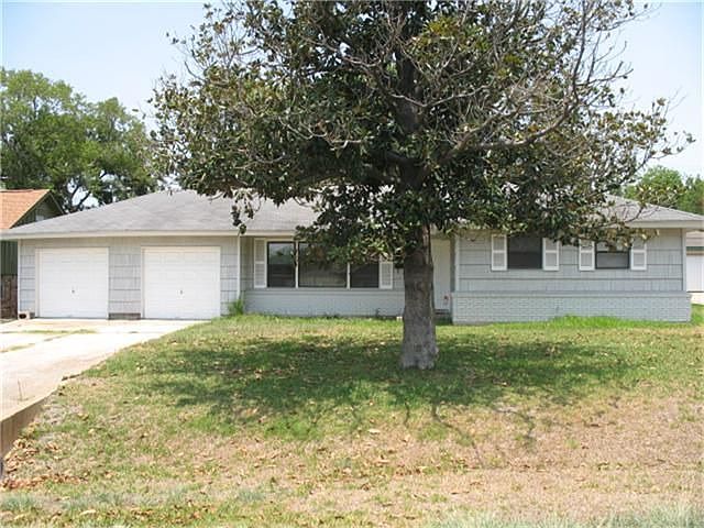 1st image of 809 Westmont Dr