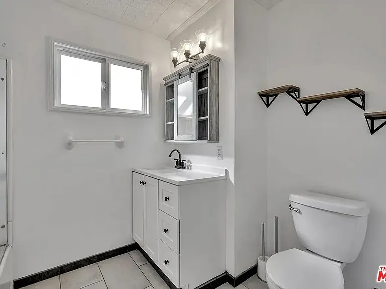 28040 Ermine Pl — Photo 29