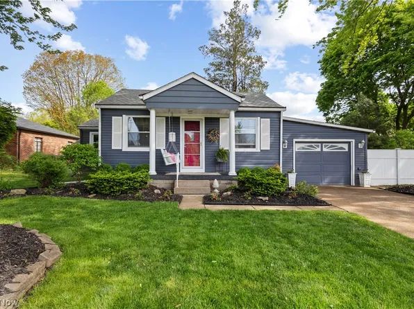 1092 Cooper Foster Park Rd, Lorain, OH 44053
